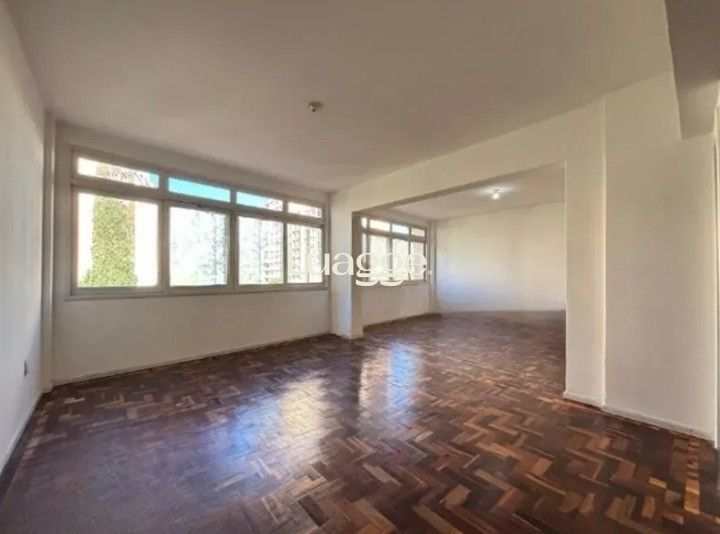 Apartamento para alugar com 3 quartos, 135m² - Foto 4