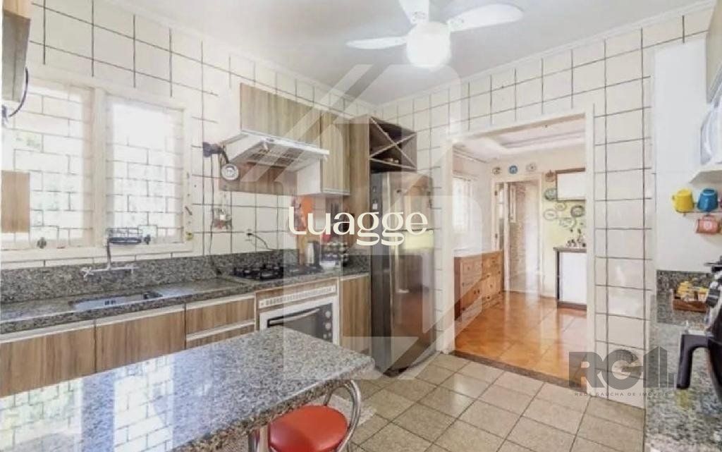Casa à venda com 3 quartos, 214m² - Foto 10