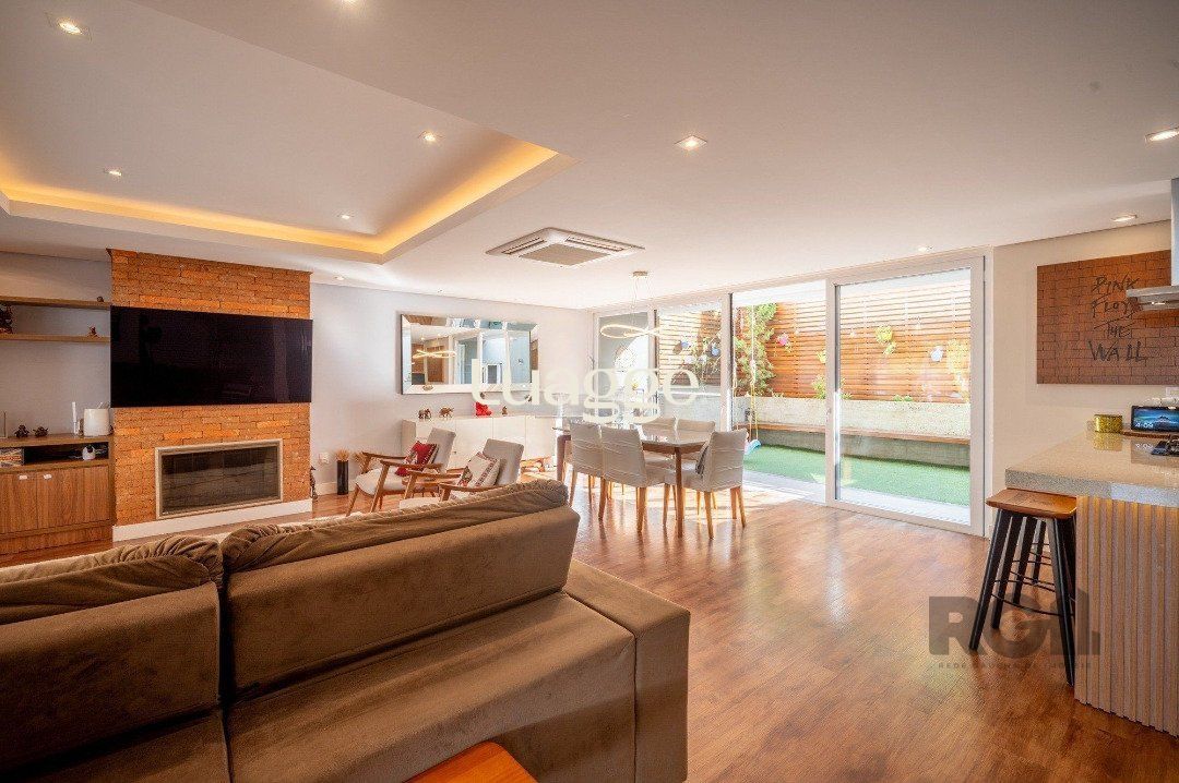 Casa de Condomínio à venda com 3 quartos, 361m² - Foto 3