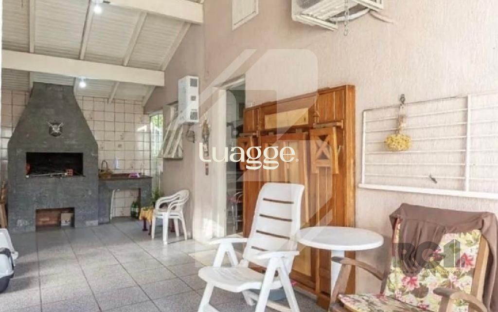 Casa à venda com 3 quartos, 214m² - Foto 11