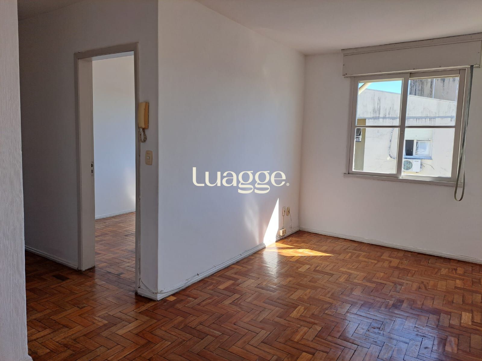 Apartamento à venda com 3 quartos, 64m² - Foto 2