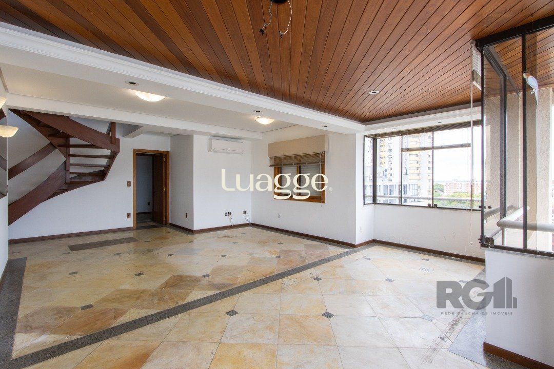 Cobertura para alugar com 3 quartos, 263m² - Foto 1