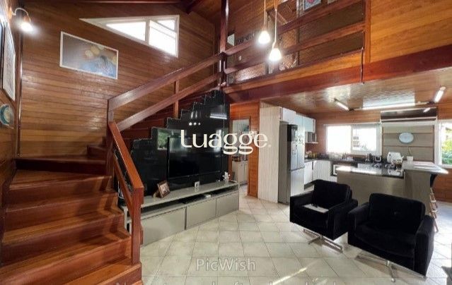 Casa à venda com 2 quartos, 183m² - Foto 2
