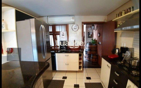 Casa à venda com 3 quartos, 208m² - Foto 7