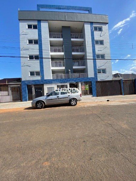 Apartamento à venda com 3 quartos, 118m² - Foto 1
