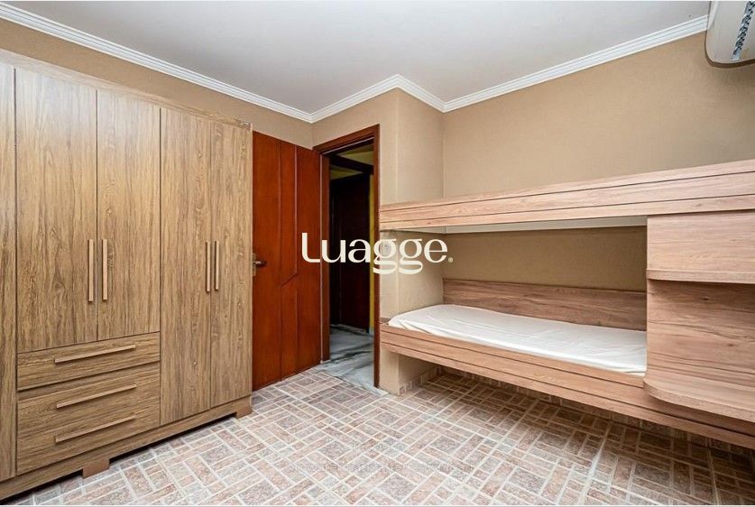 Casa à venda com 3 quartos, 223m² - Foto 9