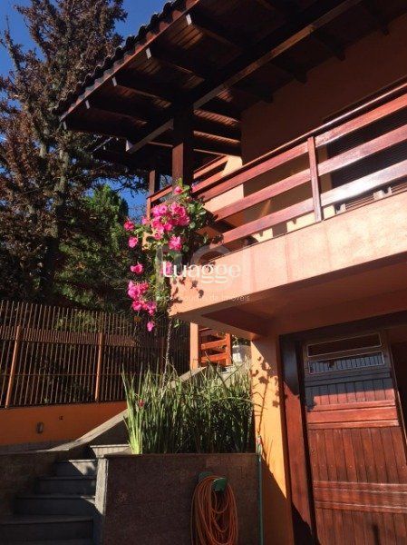 Casa à venda com 3 quartos, 392m² - Foto 2