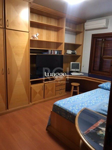 Casa à venda com 3 quartos, 392m² - Foto 8