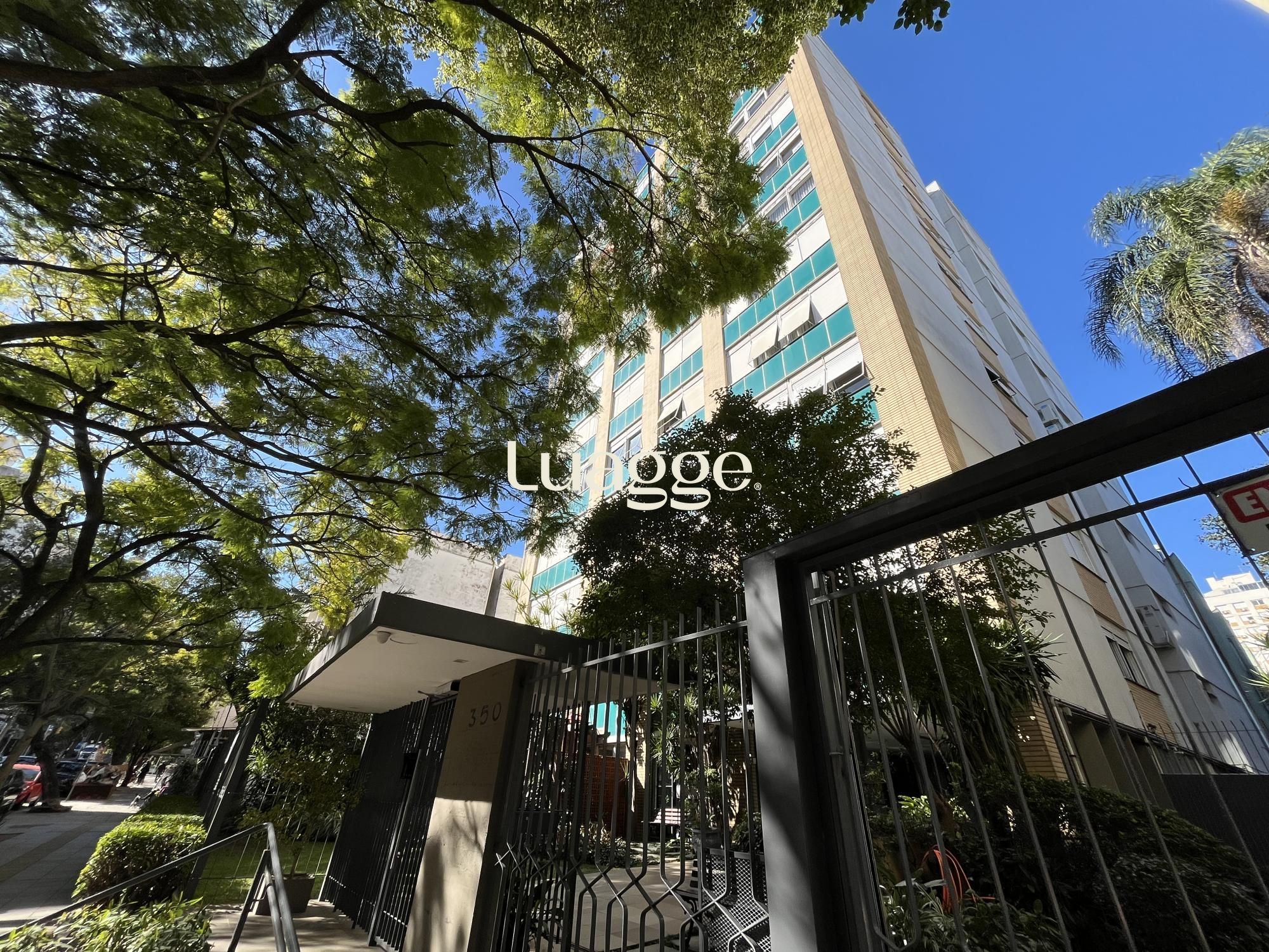 Apartamento à venda com 3 quartos, 228m² - Foto 1