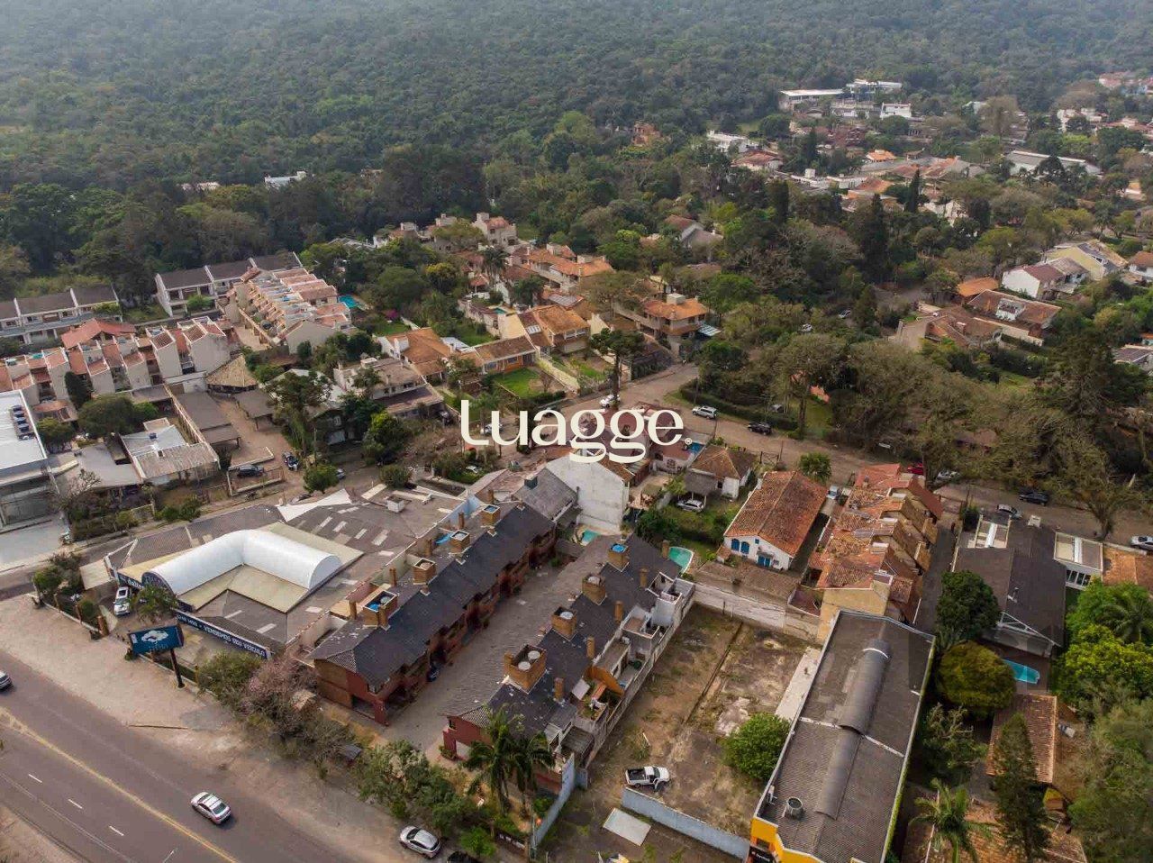 Casa de Condomínio à venda com 3 quartos, 219m² - Foto 44