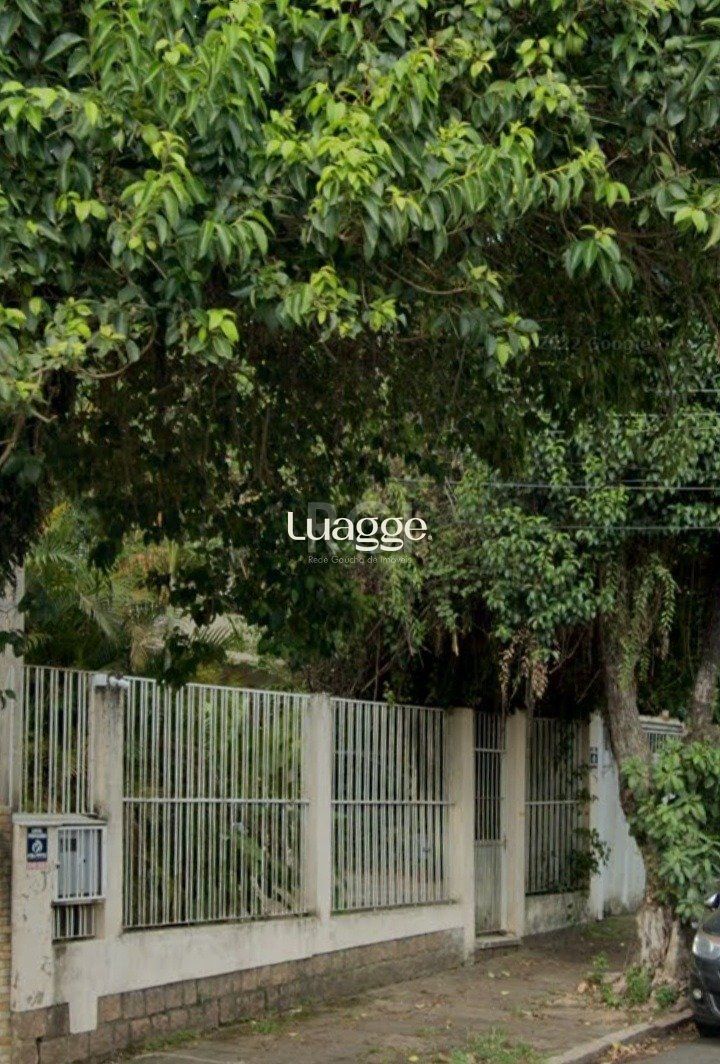 Casa à venda com 4 quartos, 155m² - Foto 1