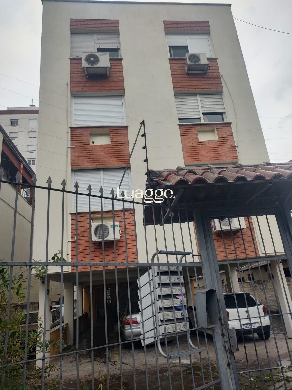 Apartamento de 1  quarto e 1 vaga de garagem no bairro Partenon em Porto Alegre
