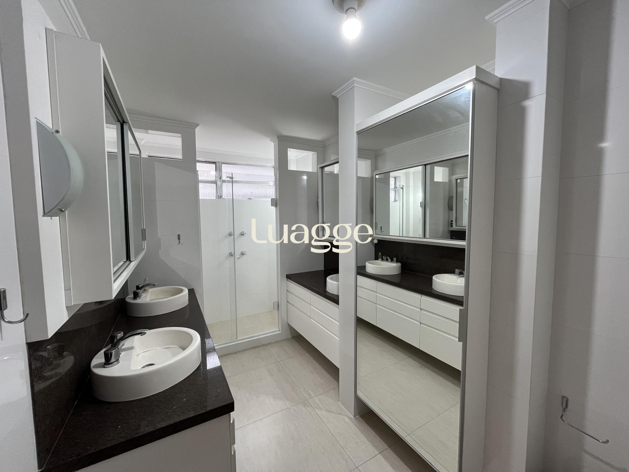 Apartamento à venda com 3 quartos, 249m² - Foto 29