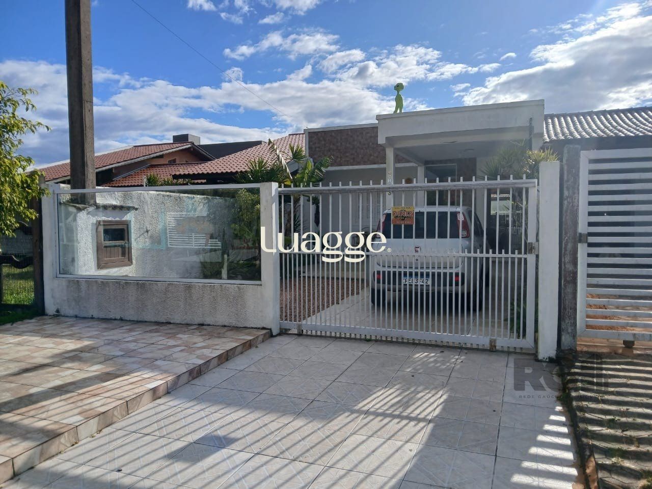 Casa à venda com 2 quartos, 67m² - Foto 1