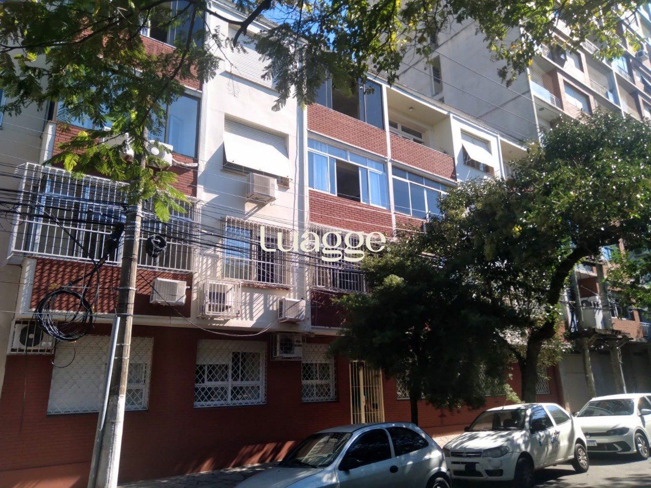 Apartamento à venda com 3 quartos, 106m² - Foto 2
