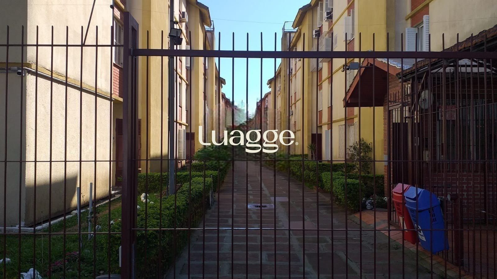 Apartamento Reformado de 2 Dormitórios à Venda Portaria 24 Horas Financiável