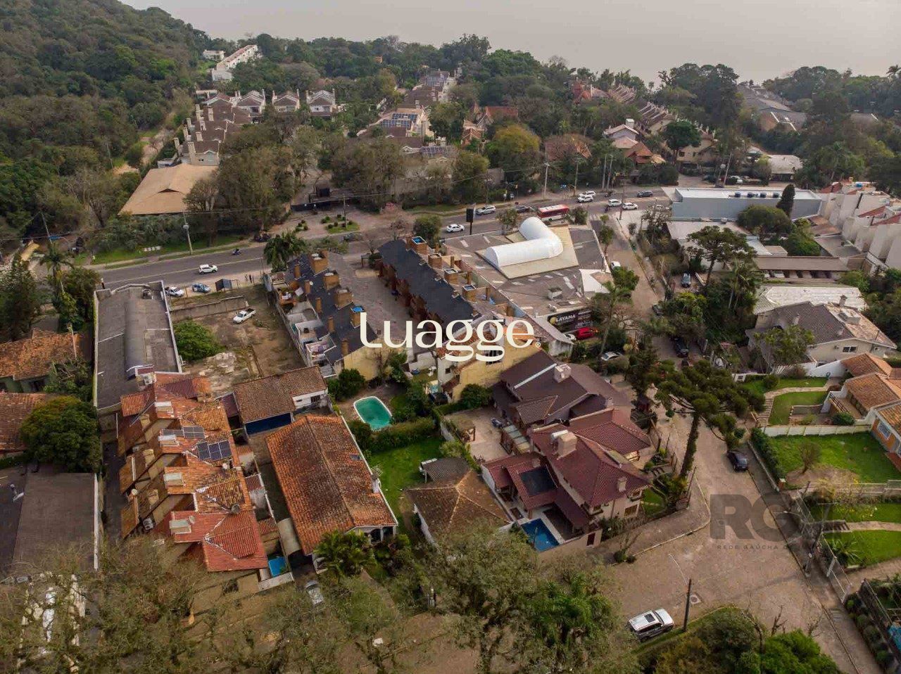 Casa de Condomínio à venda com 3 quartos, 219m² - Foto 50