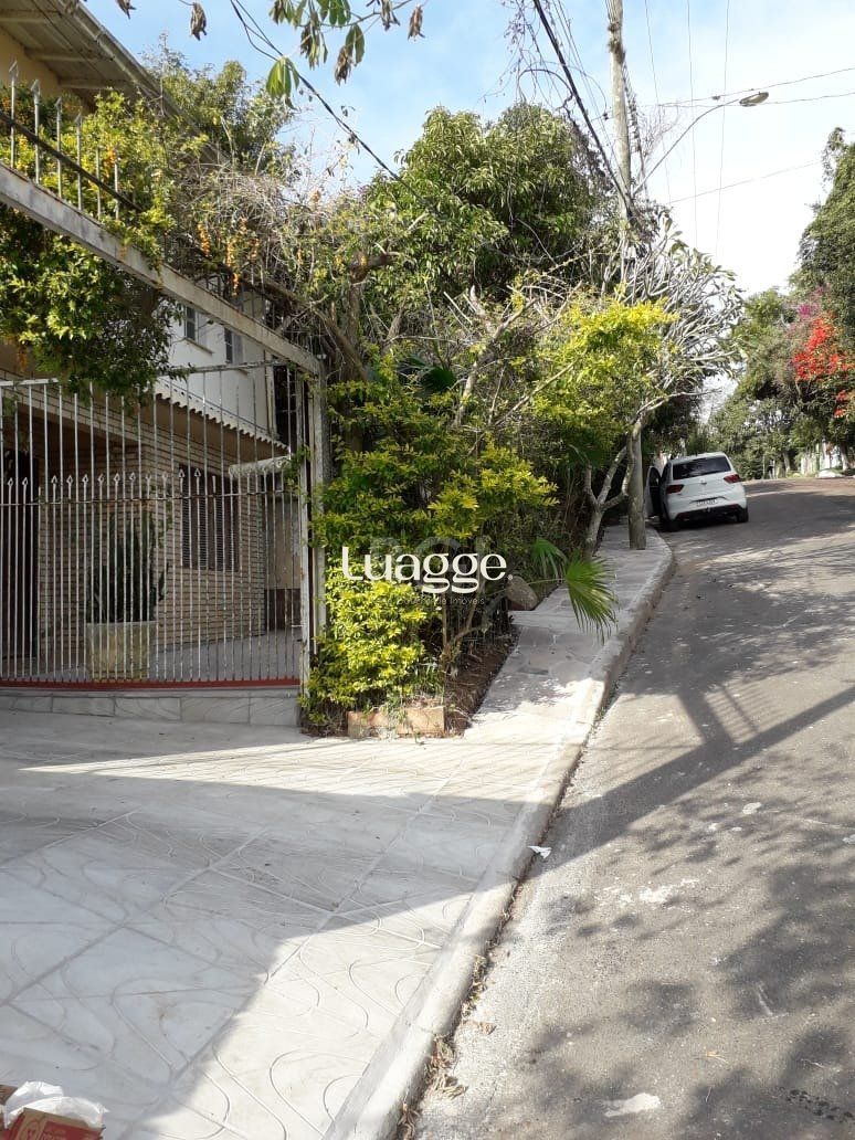 Casa à venda com 4 quartos, 229m² - Foto 3