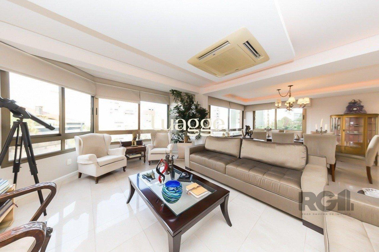 Apartamento à venda com 3 quartos, 156m² - Foto 1