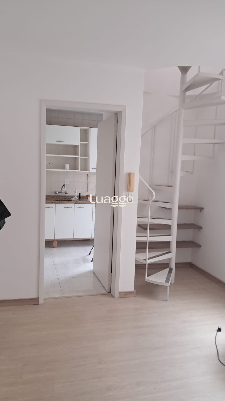 Apartamento à venda com 3 quartos, 127m² - Foto 3