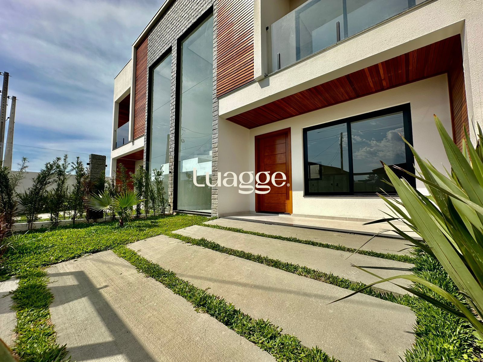Casa à venda com 2 quartos, 89m² - Foto 2