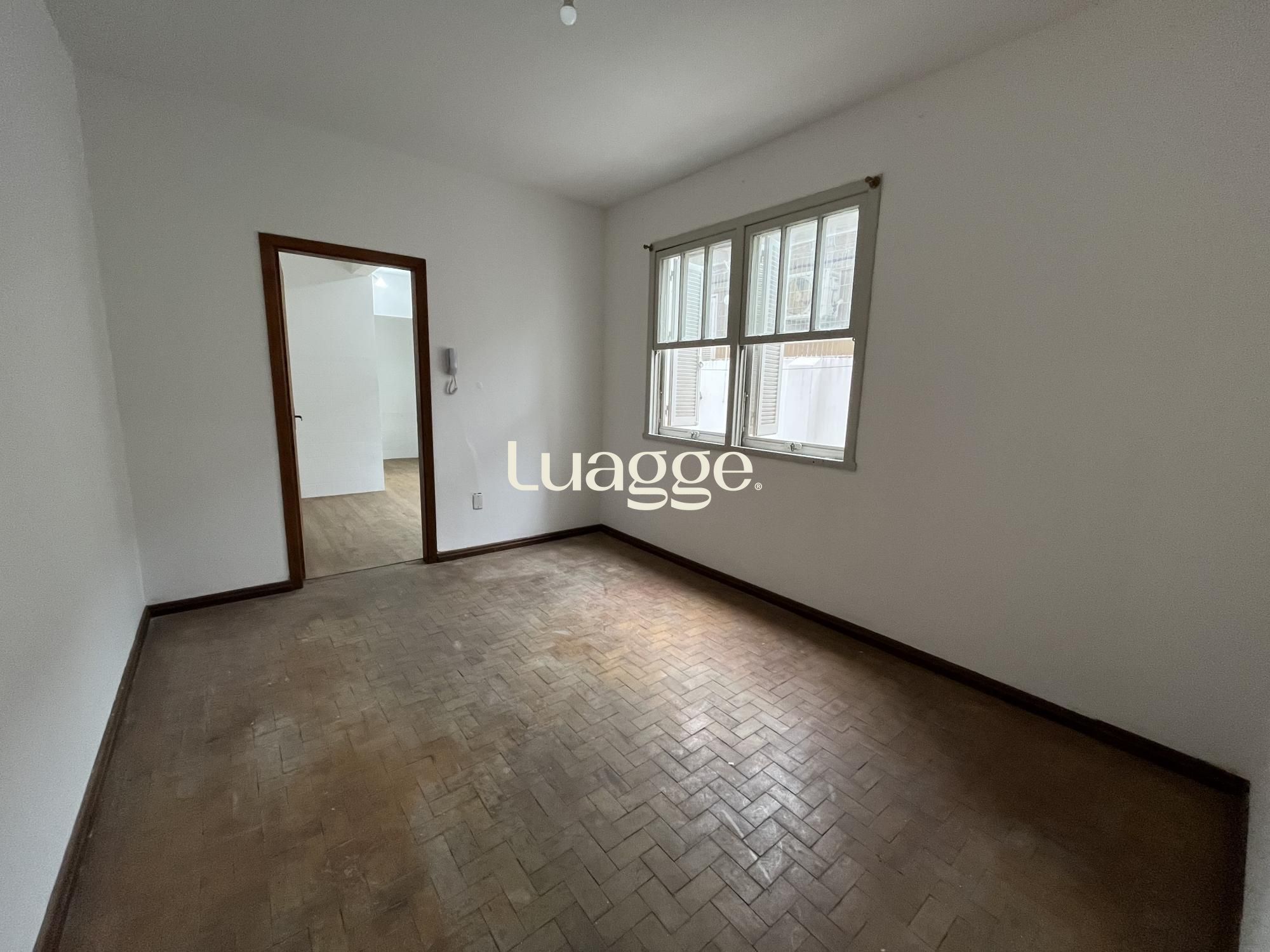 Apartamento à venda com 2 quartos, 67m² - Foto 2
