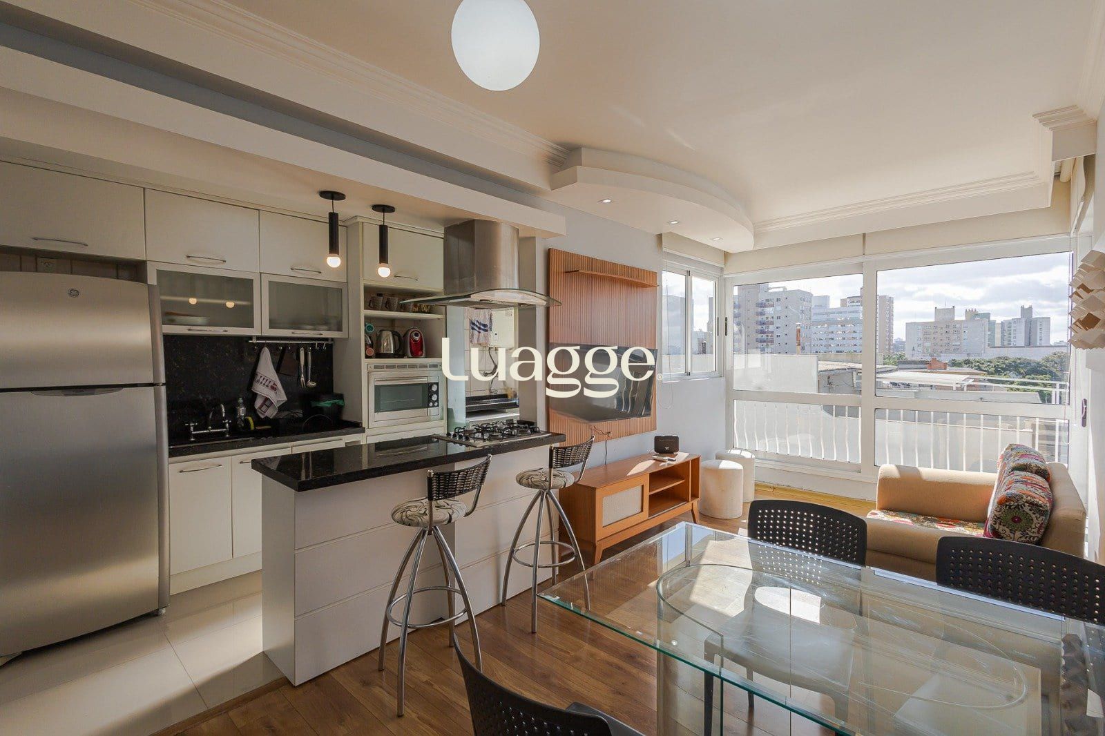 Apartamento à venda com 2 quartos, 61m² - Foto 1