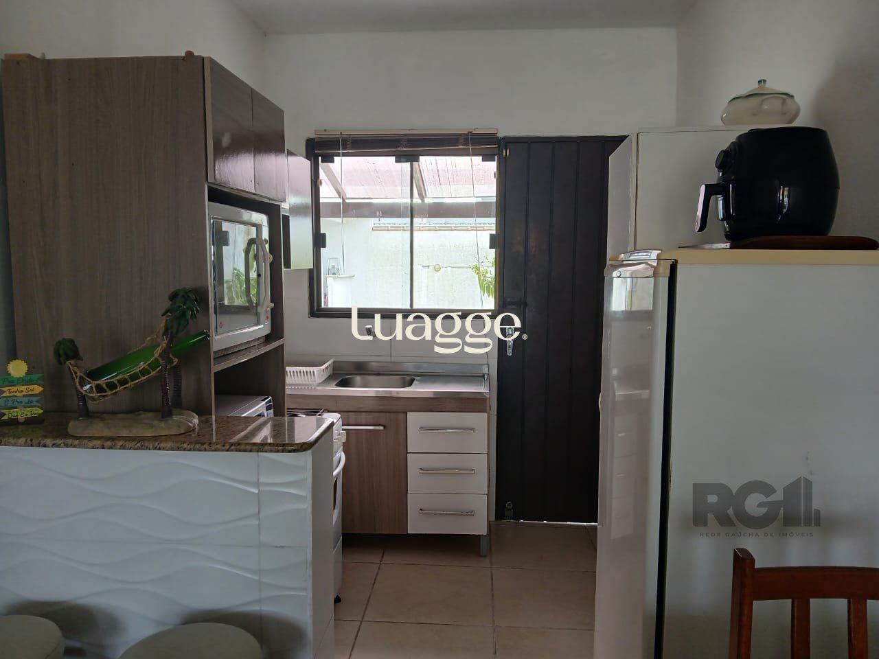 Casa à venda com 2 quartos, 67m² - Foto 9