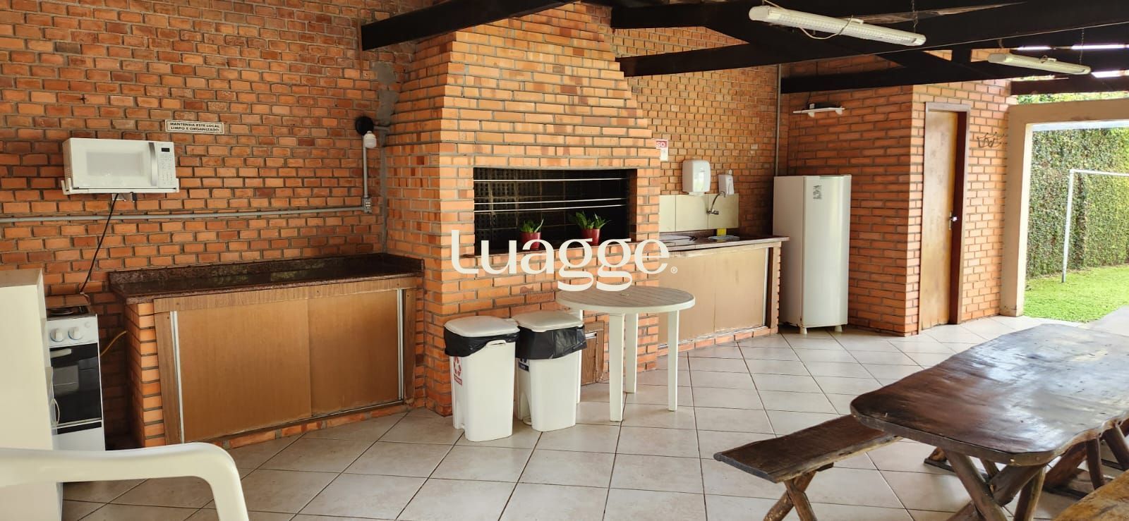 Apartamento à venda com 3 quartos, 104m² - Foto 2