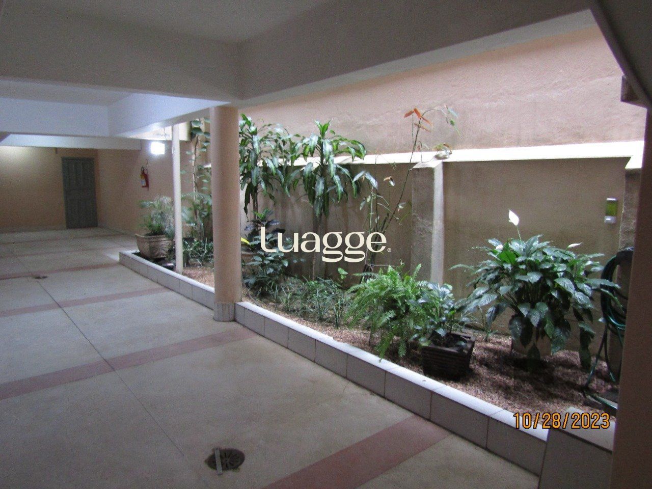 Apartamento à venda com 2 quartos, 61m² - Foto 3