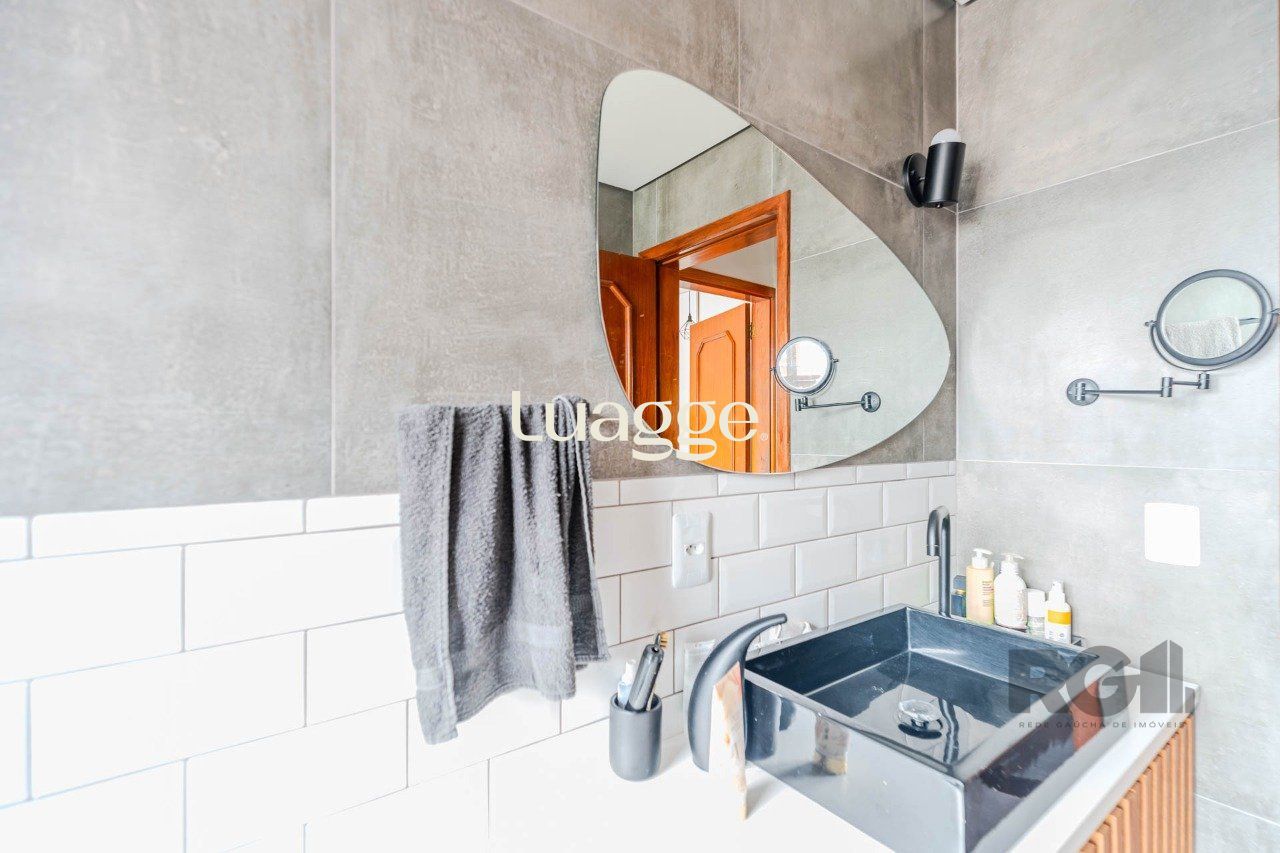 Casa de Condomínio à venda com 3 quartos, 219m² - Foto 27