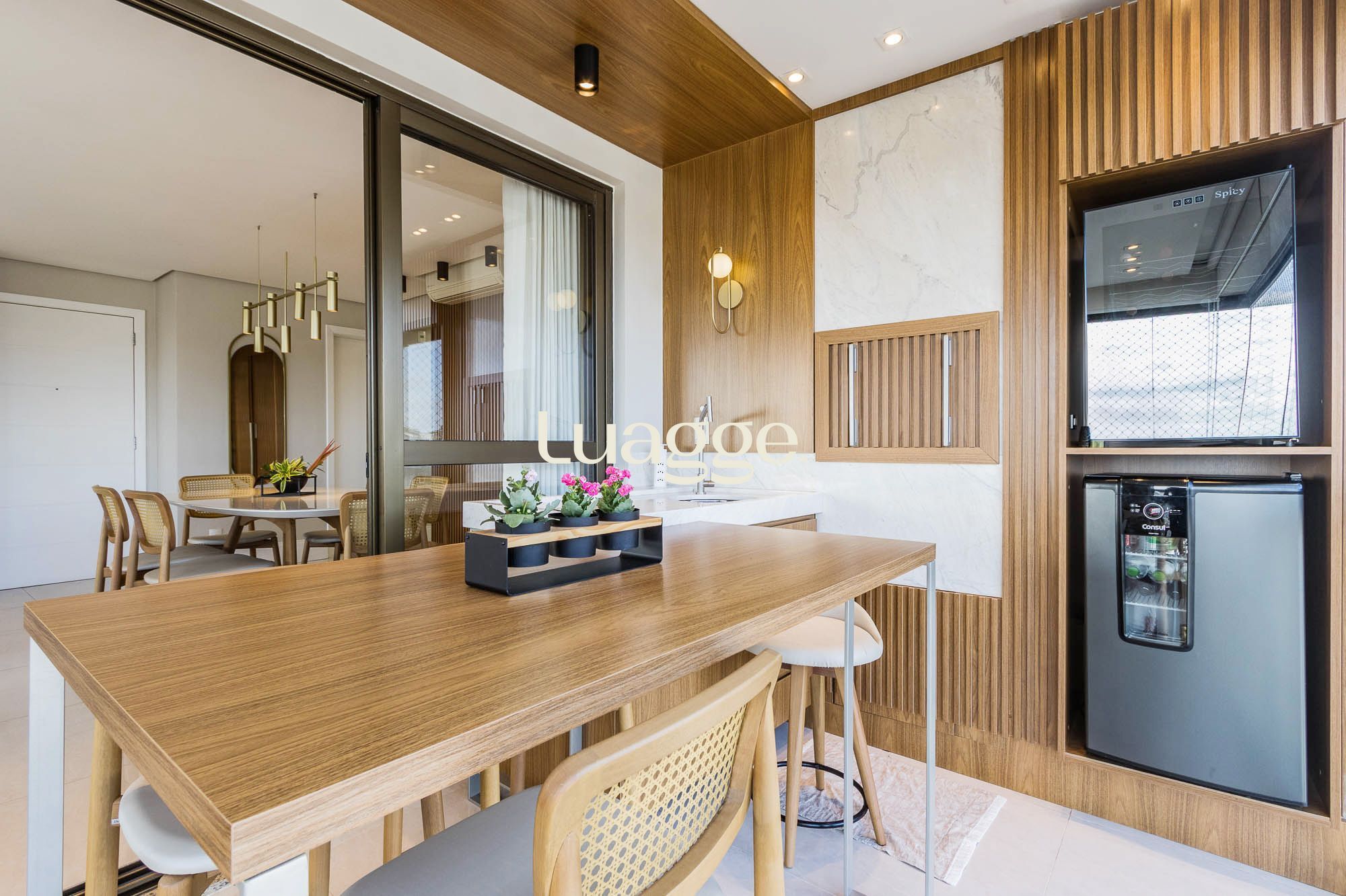 Apartamento à venda com 3 quartos, 123m² - Foto 11