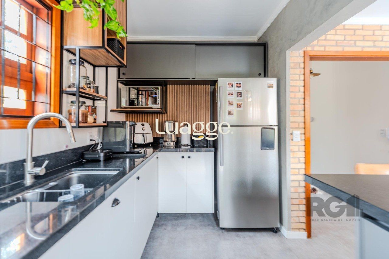 Casa de Condomínio à venda com 3 quartos, 219m² - Foto 11