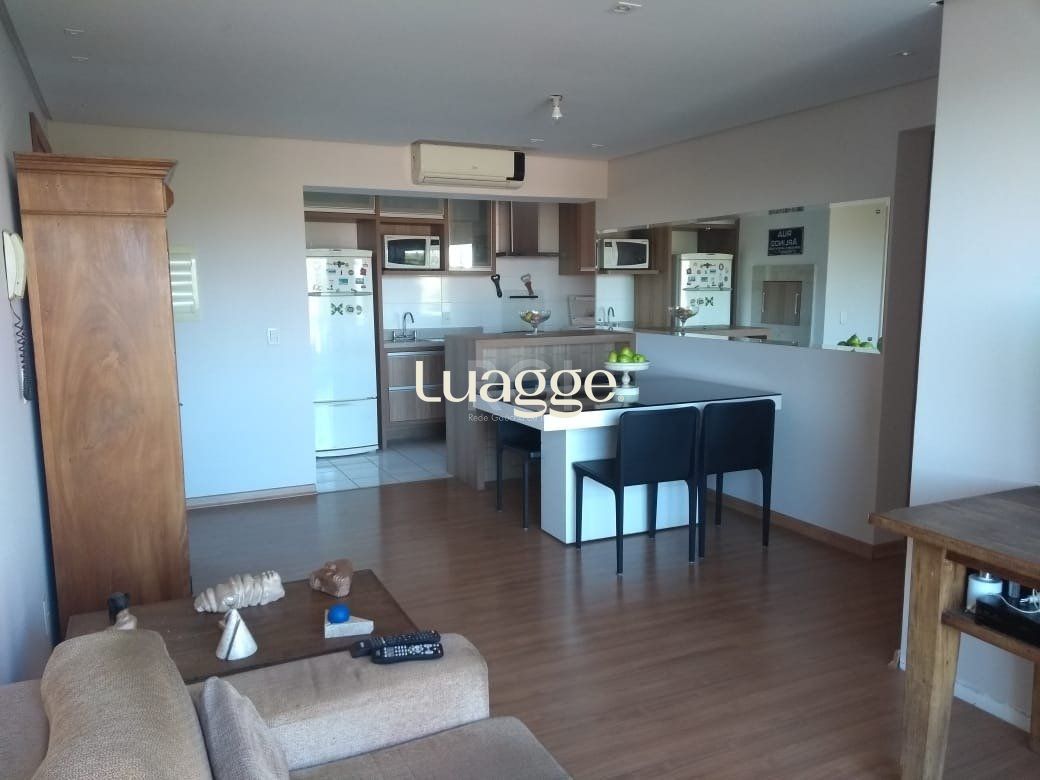 Apartamento à venda com 3 quartos, 74m² - Foto 2