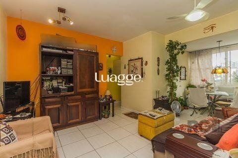 Apartamento à venda com 3 quartos, 76m² - Foto 1