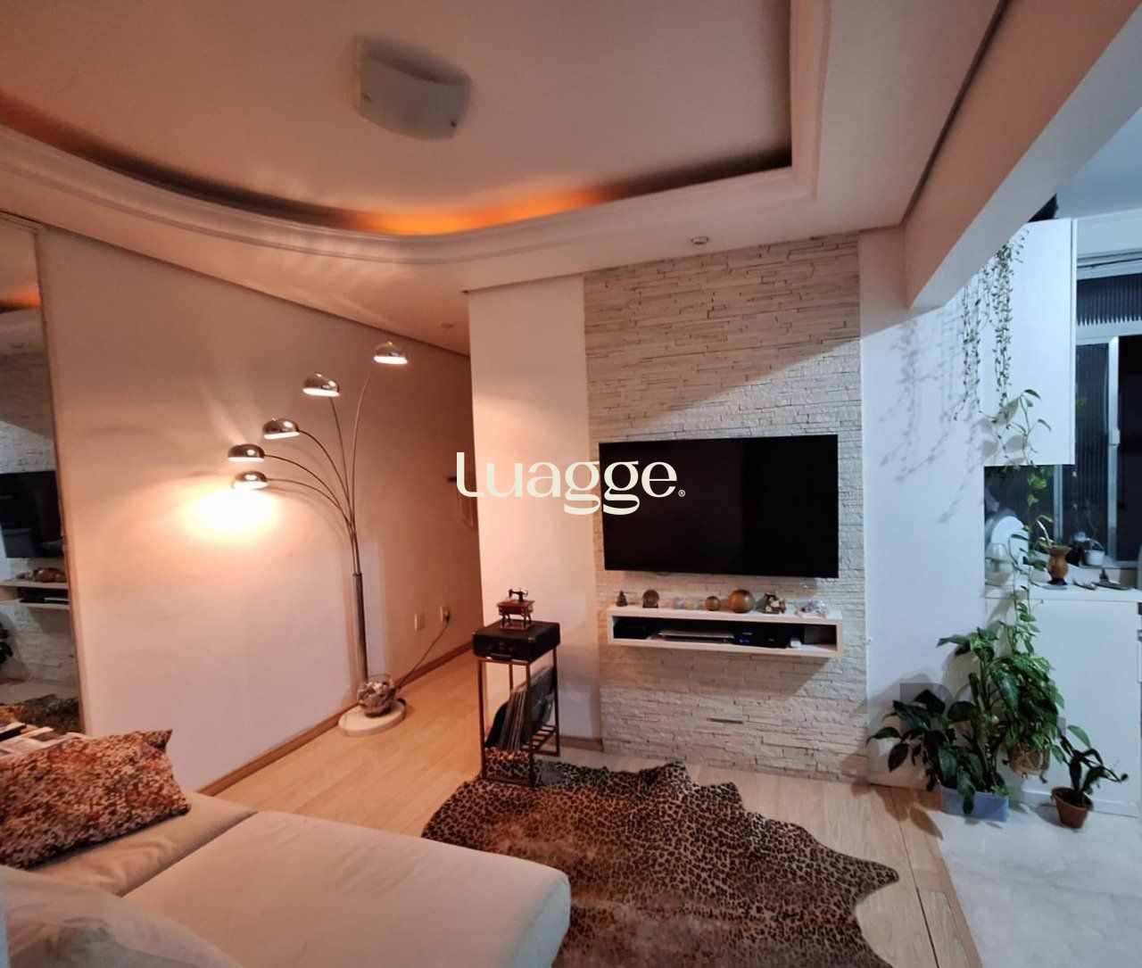 Apartamento à venda com 4 quartos, 85m² - Foto 1
