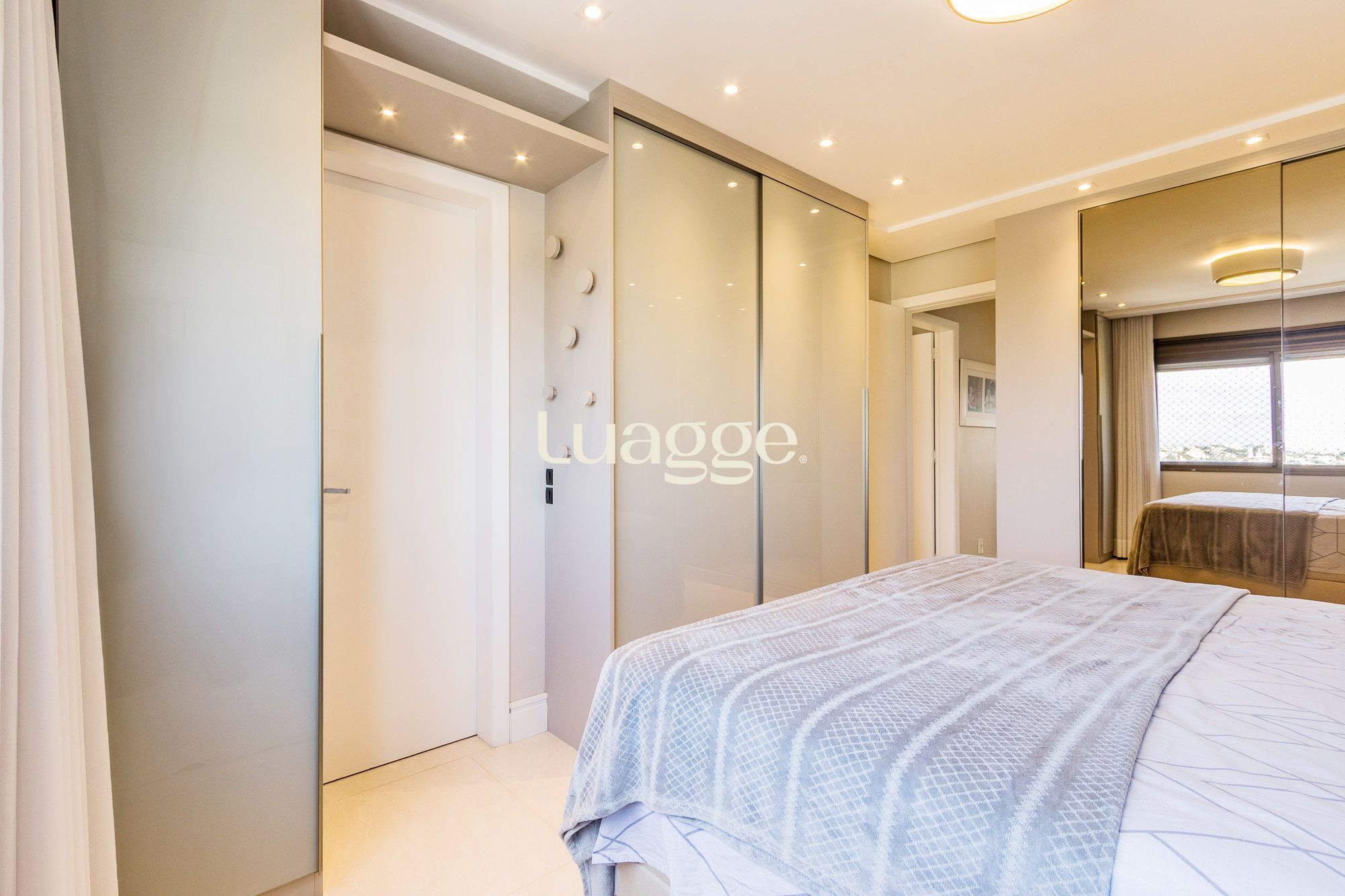 Apartamento à venda com 3 quartos, 123m² - Foto 29