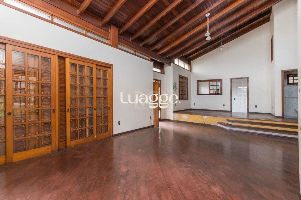 Casa à venda com 3 quartos, 303m² - Foto 15