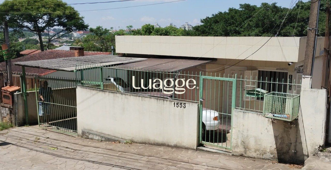 Casa à venda com 4 quartos, 149m² - Foto 1