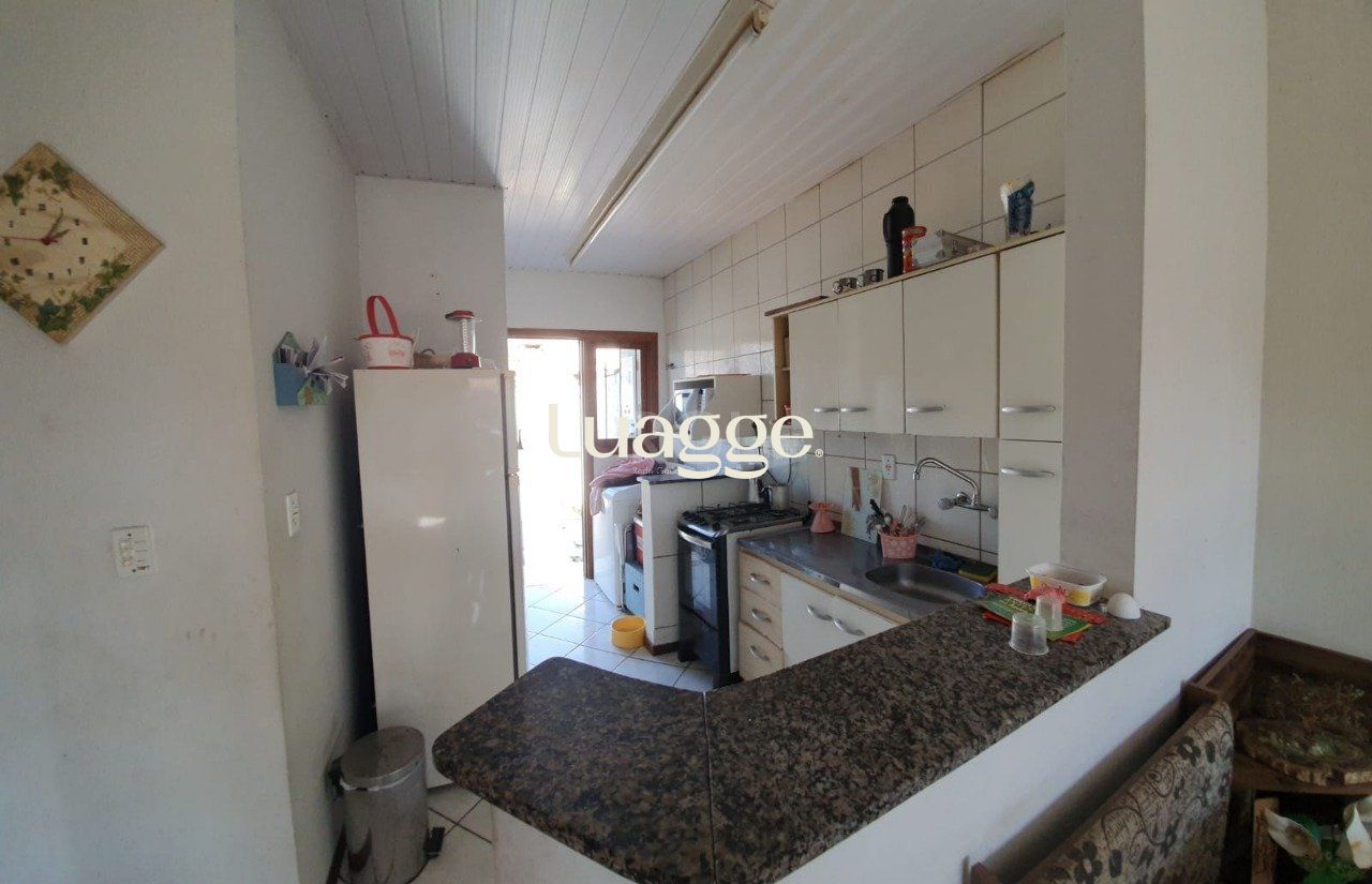 Casa à venda com 2 quartos, 52m² - Foto 6