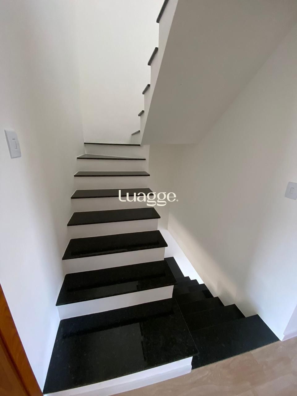 Casa à venda com 3 quartos, 225m² - Foto 11