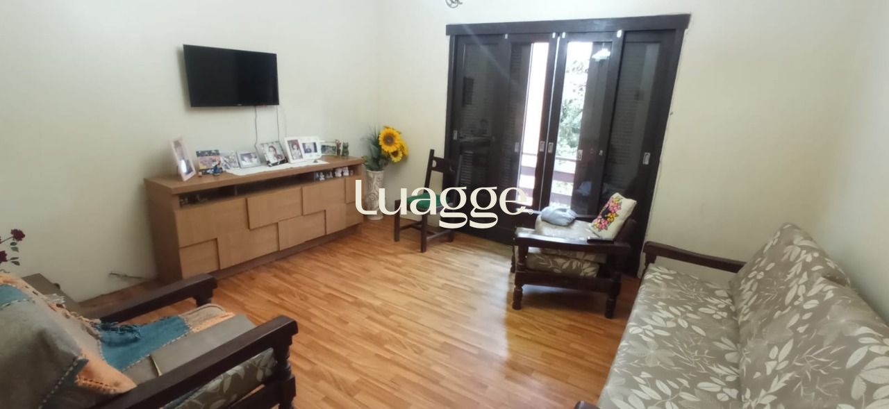 Casa à venda com 5 quartos, 175m² - Foto 18
