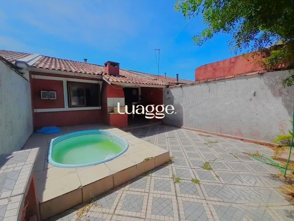 Casa à venda com 2 quartos, 52m² - Foto 1