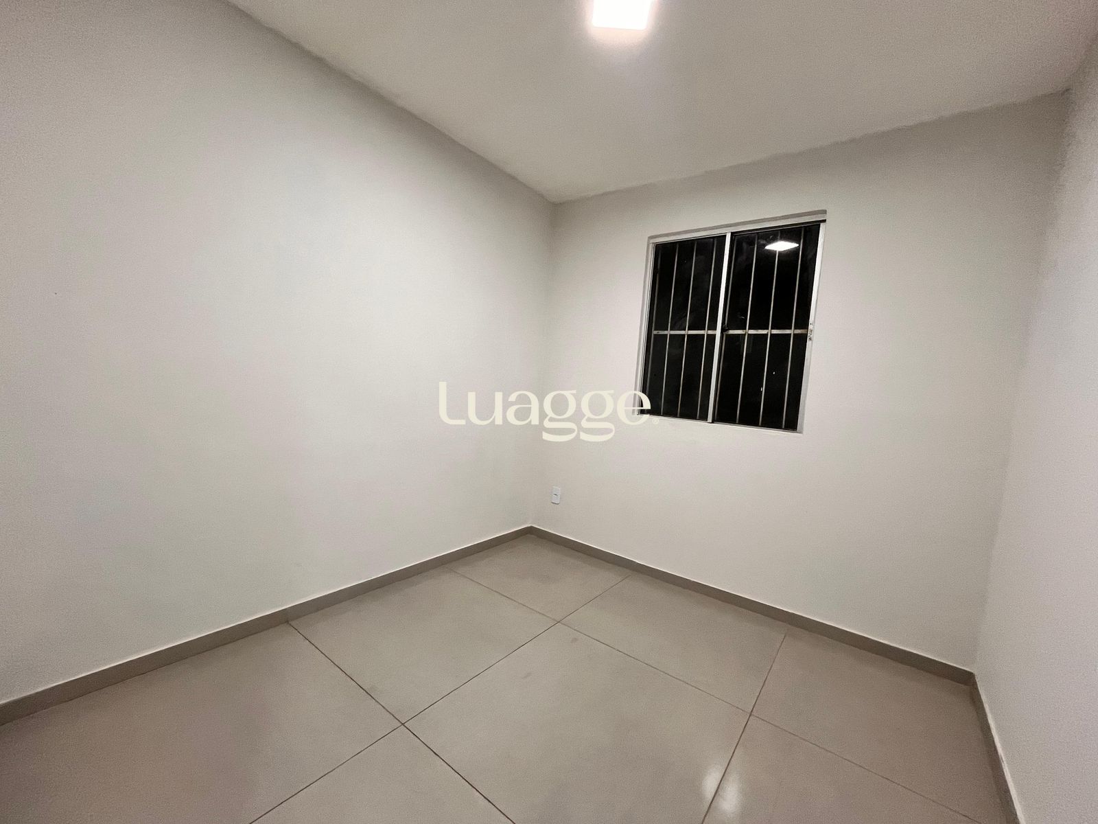 Apartamento à venda com 2 quartos, 39m² - Foto 4