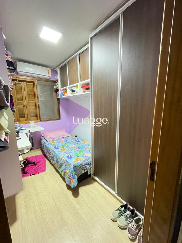 Casa à venda com 3 quartos, 70m² - Foto 12