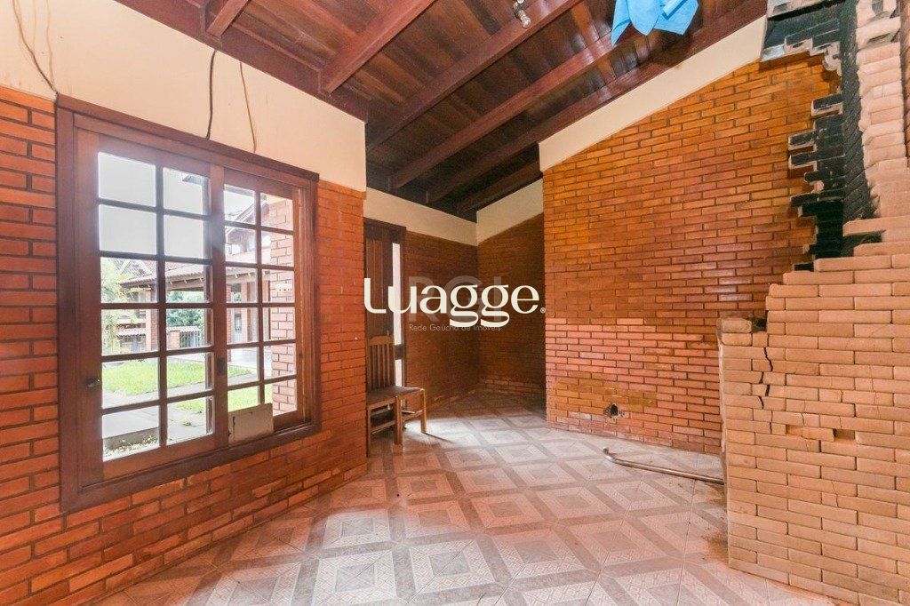 Casa à venda com 3 quartos, 303m² - Foto 6