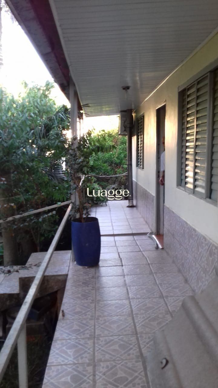 Casa à venda com 4 quartos, 160m² - Foto 11