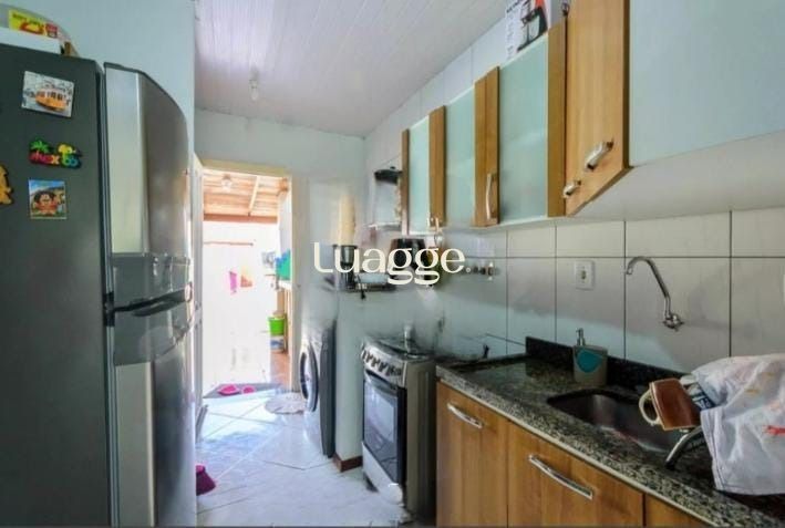 Casa à venda com 2 quartos, 52m² - Foto 8