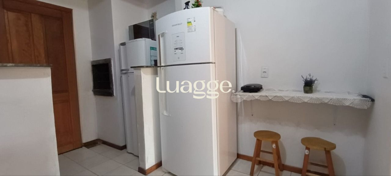 Casa à venda com 2 quartos, 61m² - Foto 10