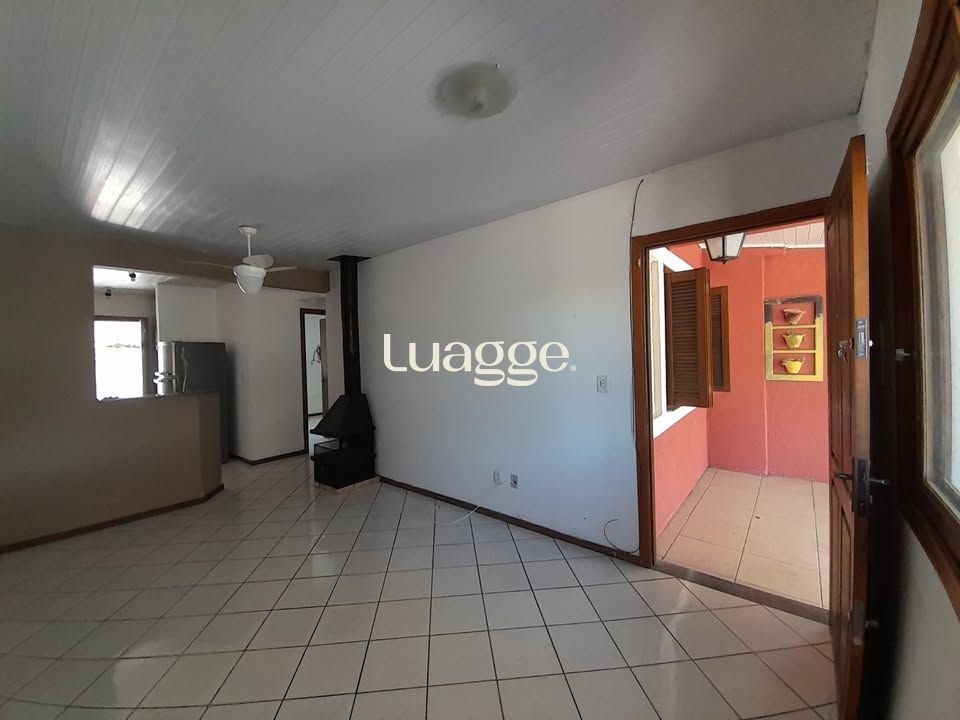 Casa à venda com 2 quartos, 52m² - Foto 4